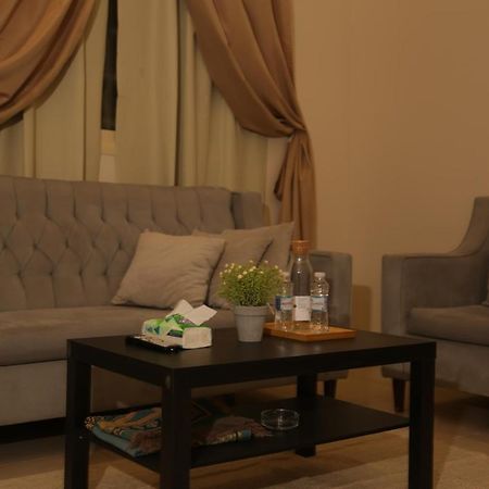 Spacious Apartments At Basla St 3 Mins From King Fahd Stadium Riaad Buitenkant foto