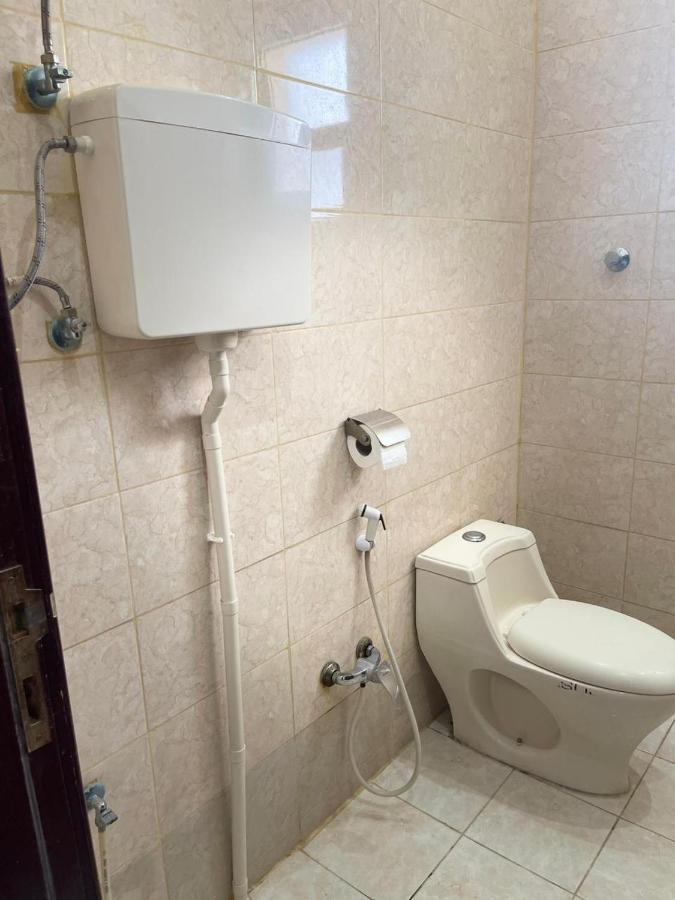 Spacious Apartments At Basla St 3 Mins From King Fahd Stadium Riaad Buitenkant foto