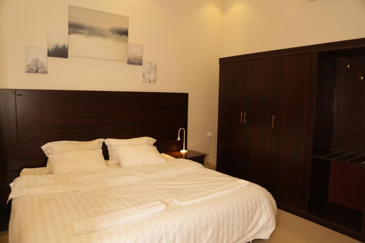 Spacious Apartments At Basla St 3 Mins From King Fahd Stadium Riaad Buitenkant foto