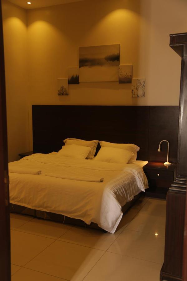 Spacious Apartments At Basla St 3 Mins From King Fahd Stadium Riaad Buitenkant foto