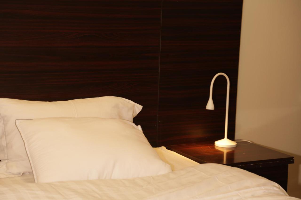 Spacious Apartments At Basla St 3 Mins From King Fahd Stadium Riaad Buitenkant foto
