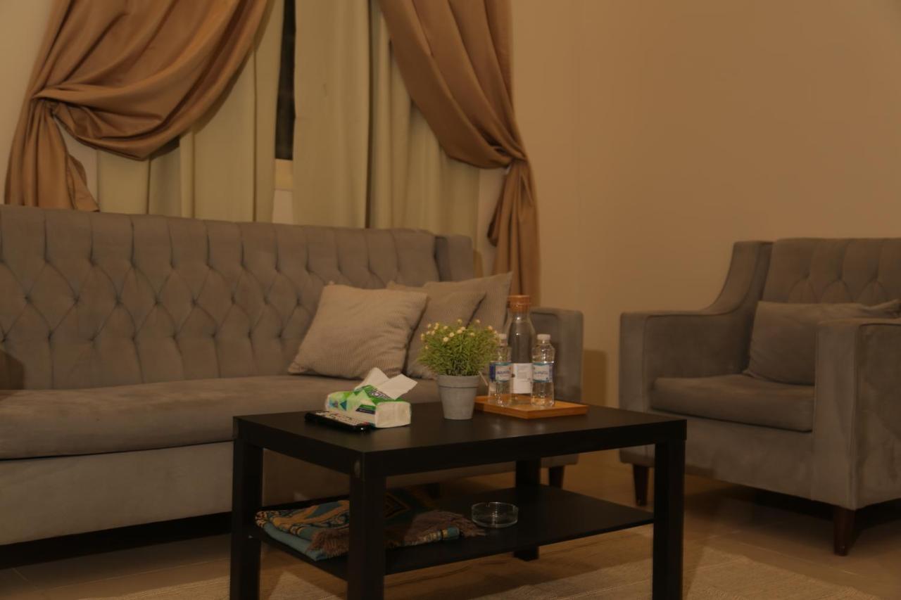 Spacious Apartments At Basla St 3 Mins From King Fahd Stadium Riaad Buitenkant foto